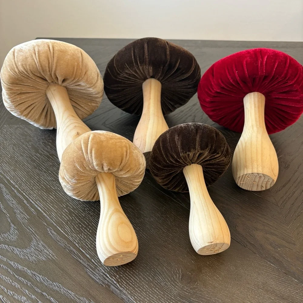 Flora Bunda Retro Velvet Wooden Mushroom Decor Set Of 5 - Picture 3 of 6
